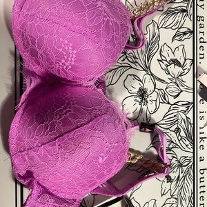 brand new Victoria’s secret bra size 36 B - sexy push up bra